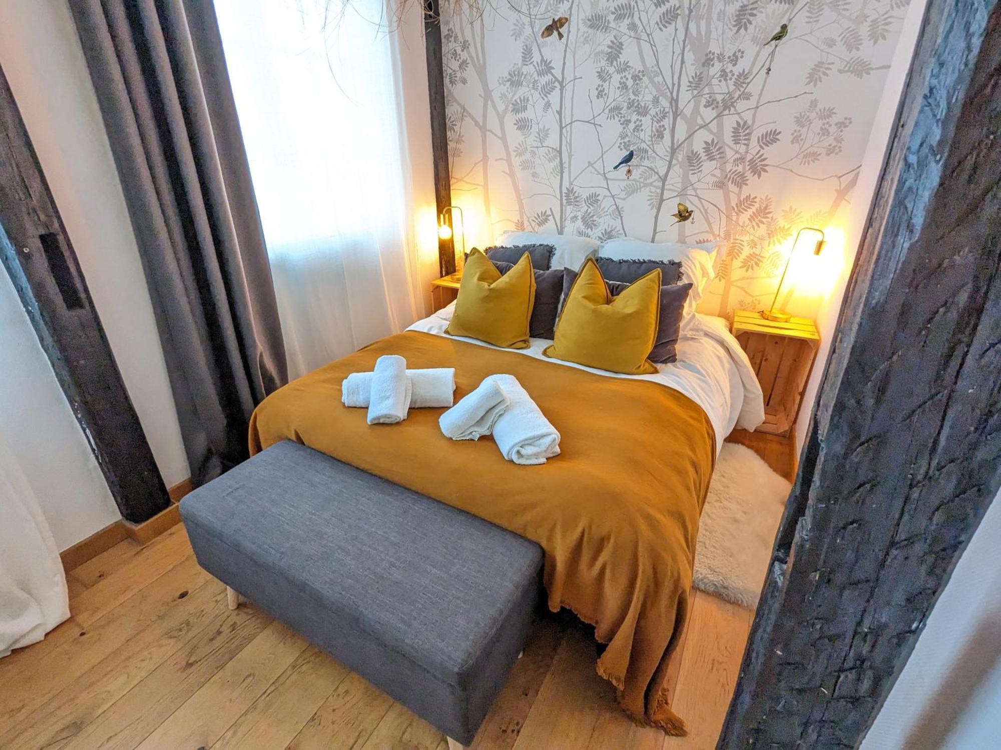 Appartement Place De La Cath' Avec Parking Colmar Exterior photo