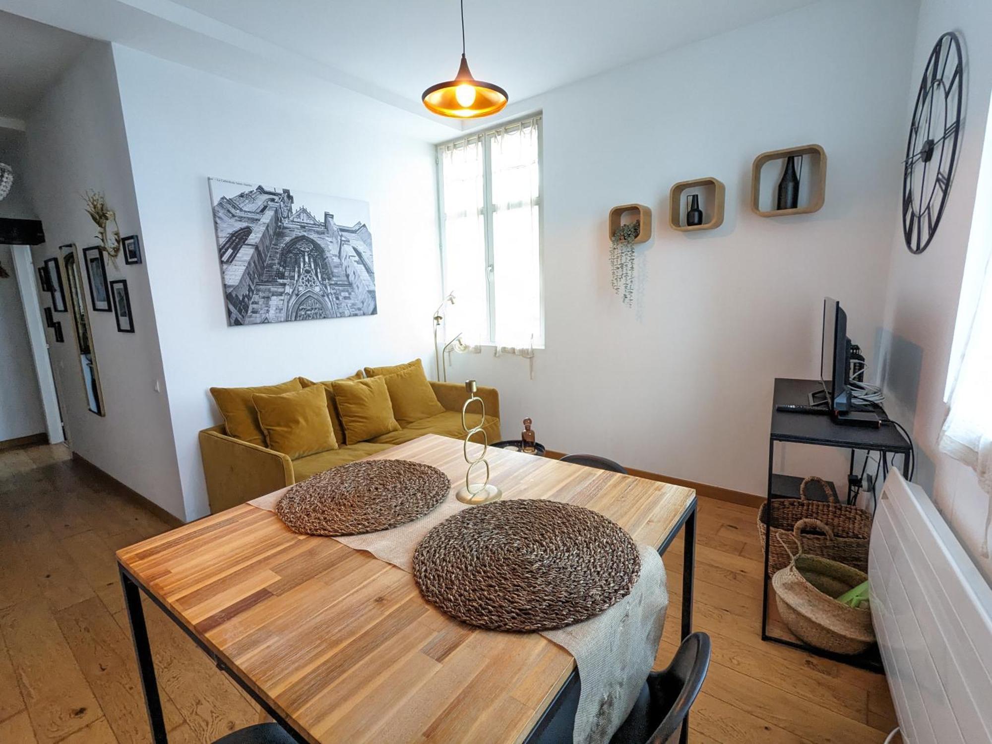 Appartement Place De La Cath' Avec Parking Colmar Exterior photo